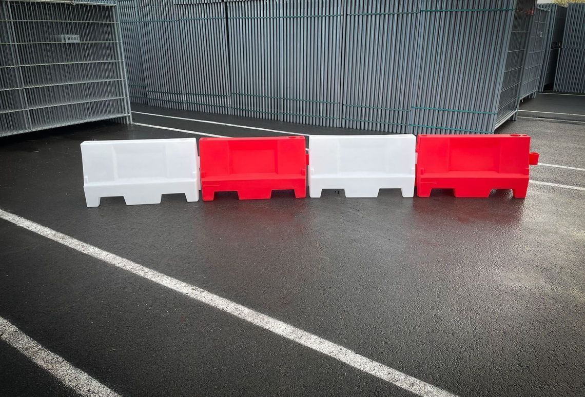 Barrier | watergevuld | wit en rood gekoppeld