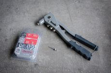 Popnageltang met popnagels