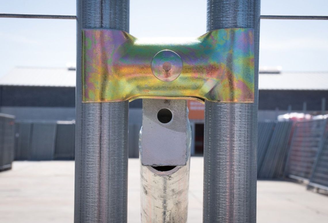 Schoor zwaar met grondpin | Gemonteerd