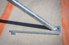 Schoor zwaar met grondpin | Geschikt voor bouwhekken